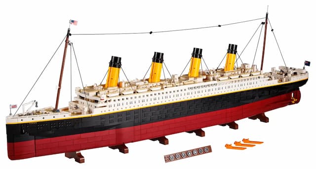 LEGO Titanic